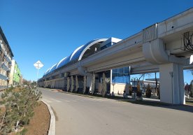 Ерусти метро йўналиши эстакадаси остидаги ҳудудларда жами