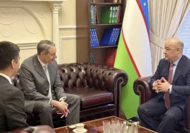 Посол Узбекистана Равшан Усманов встретился с Альбрехтом